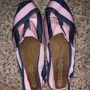 Women’s Toms Shoes